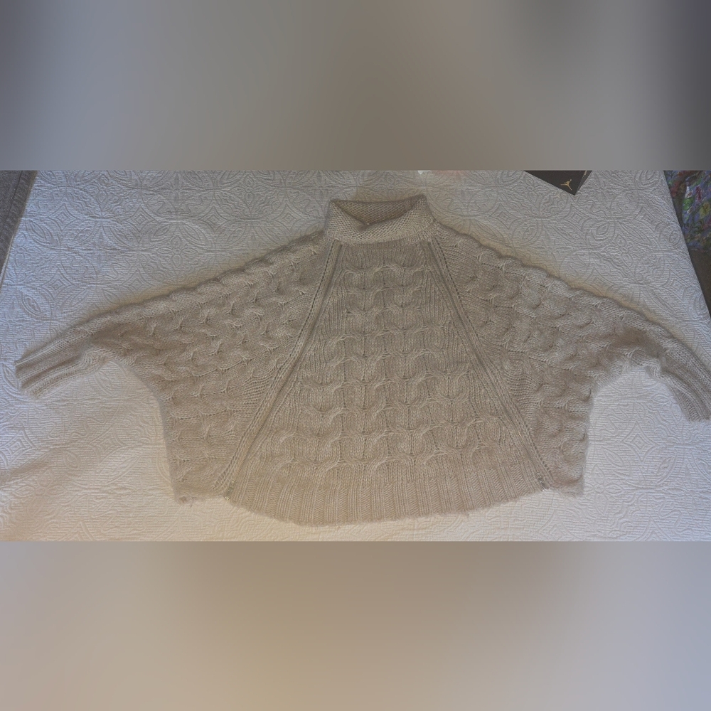 Brown Cable-Knit Oversized Women's Sweater - Picture 2 of 11
